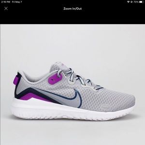 Nike NWOT womans Renew Ride SZ 9